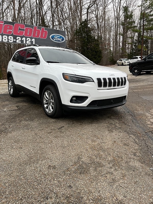 2022 Jeep Cherokee Latitude Lux's photo