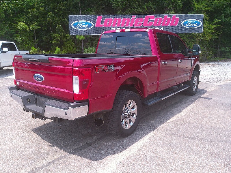 2019 Ford F-250 Lariat photo 2