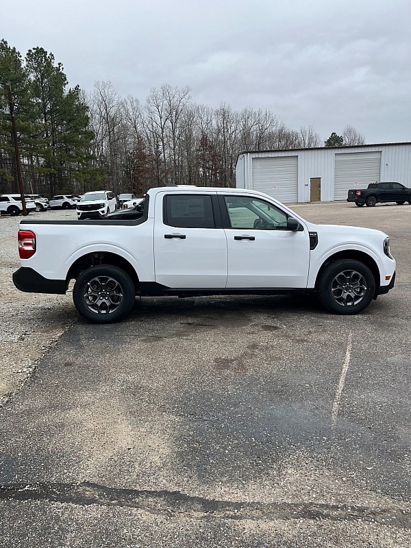 2025 Ford Maverick XLT's photo