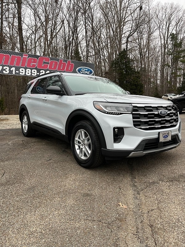 2026 Ford Explorer's photo