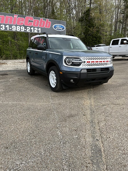 View vehicle photo 7
