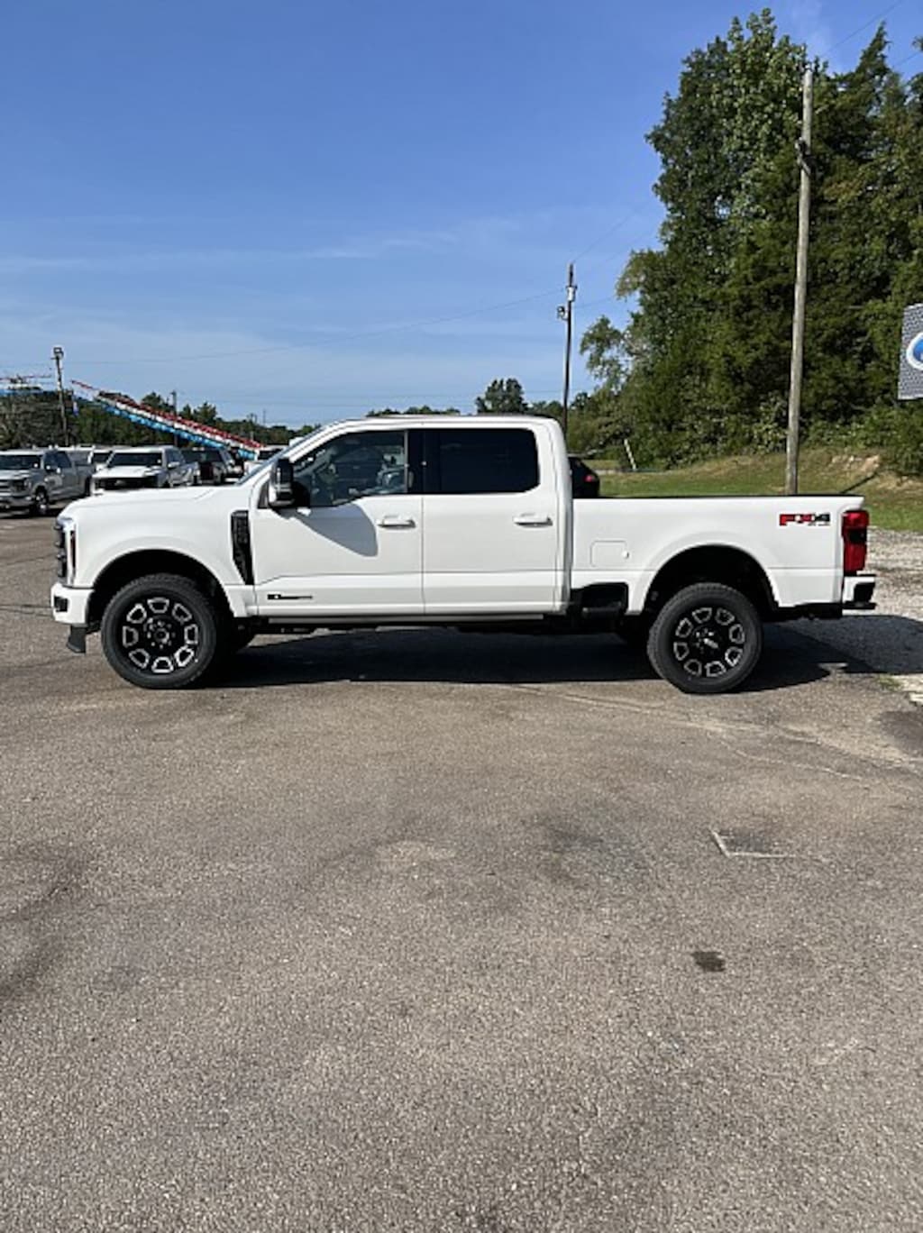 New 2026 Ford Super Duty F-250 4WD Platinum Truck Crew Cab