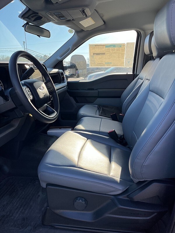 2024 Ford F-550 Super Duty Chassis Cab XL - Photo 11