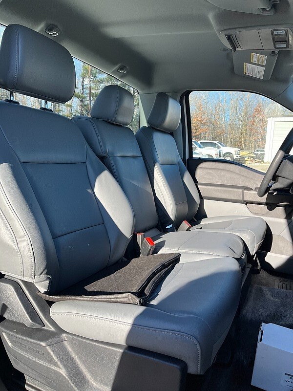 2024 Ford F-550 Super Duty Chassis Cab XL - Photo 14