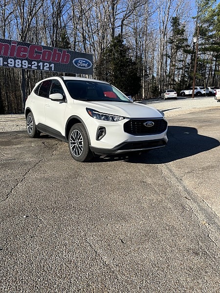 2025 Ford Escape Base's photo