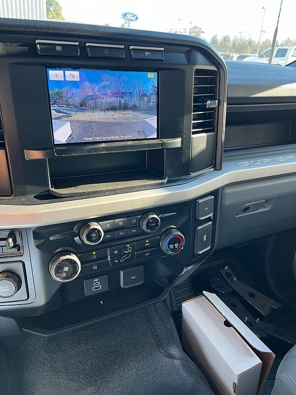 2024 Ford F-550 Super Duty Chassis Cab XL - Photo 10