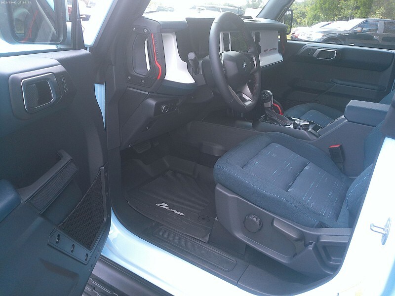 2025 Ford Bronco Heritage First Edition photo 2