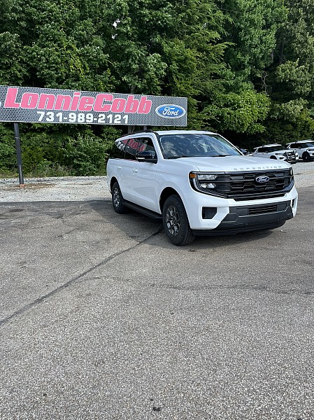 2026 Ford Expedition Active's photo