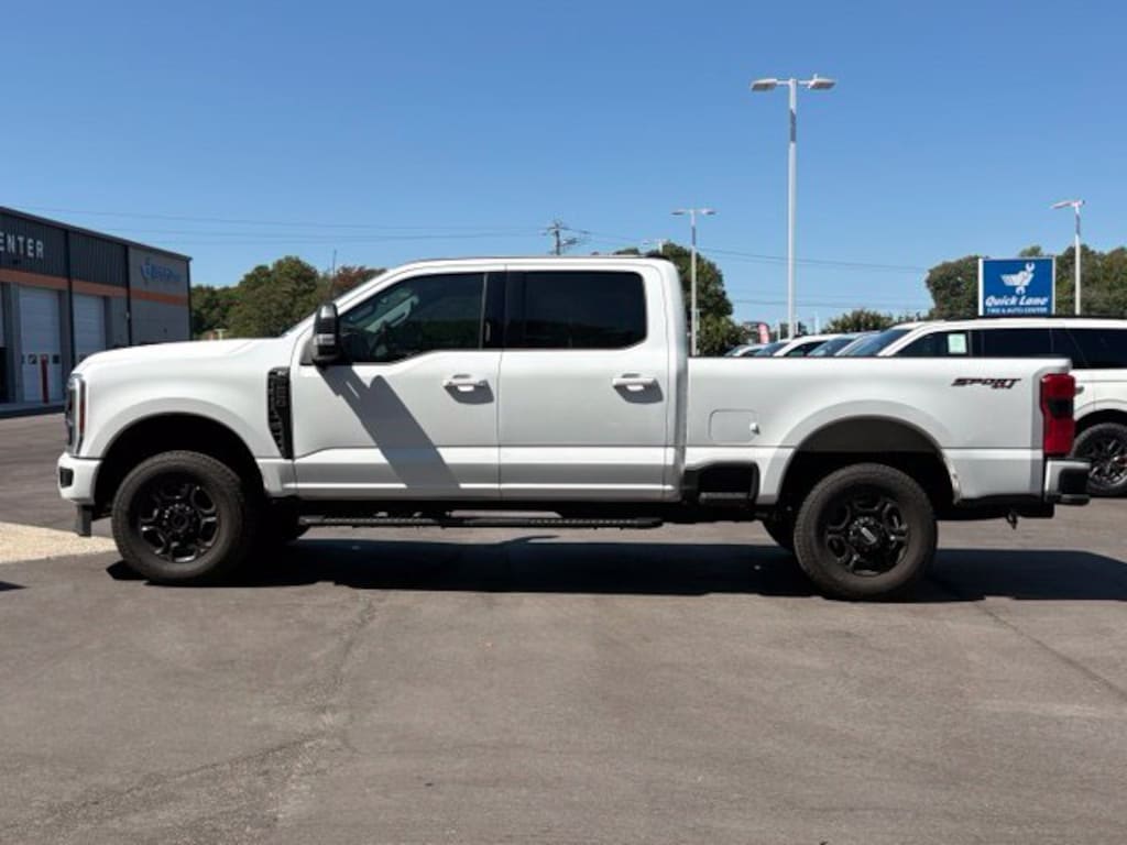Used 2024 Ford F-250SD XLT Truck