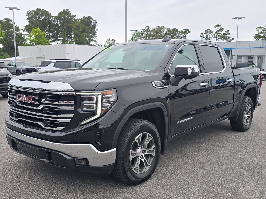 Certified 2025 GMC Sierra 1500 SLT Truck