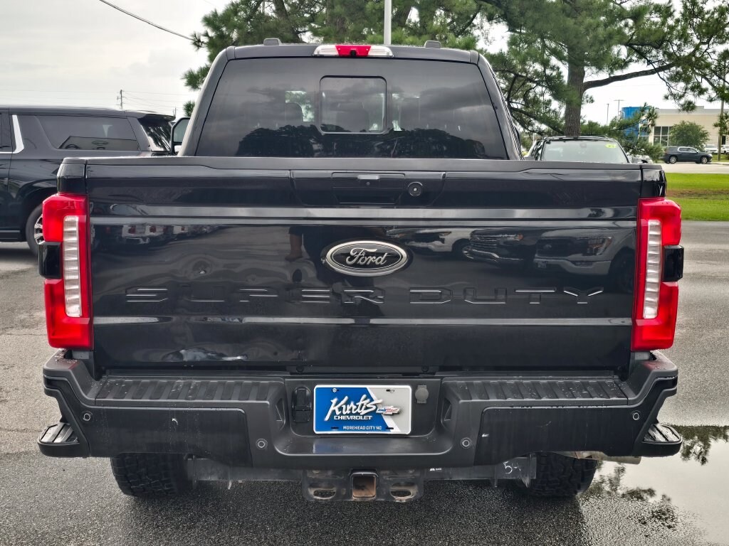 Used 2024 Ford F-250SD Lariat Truck