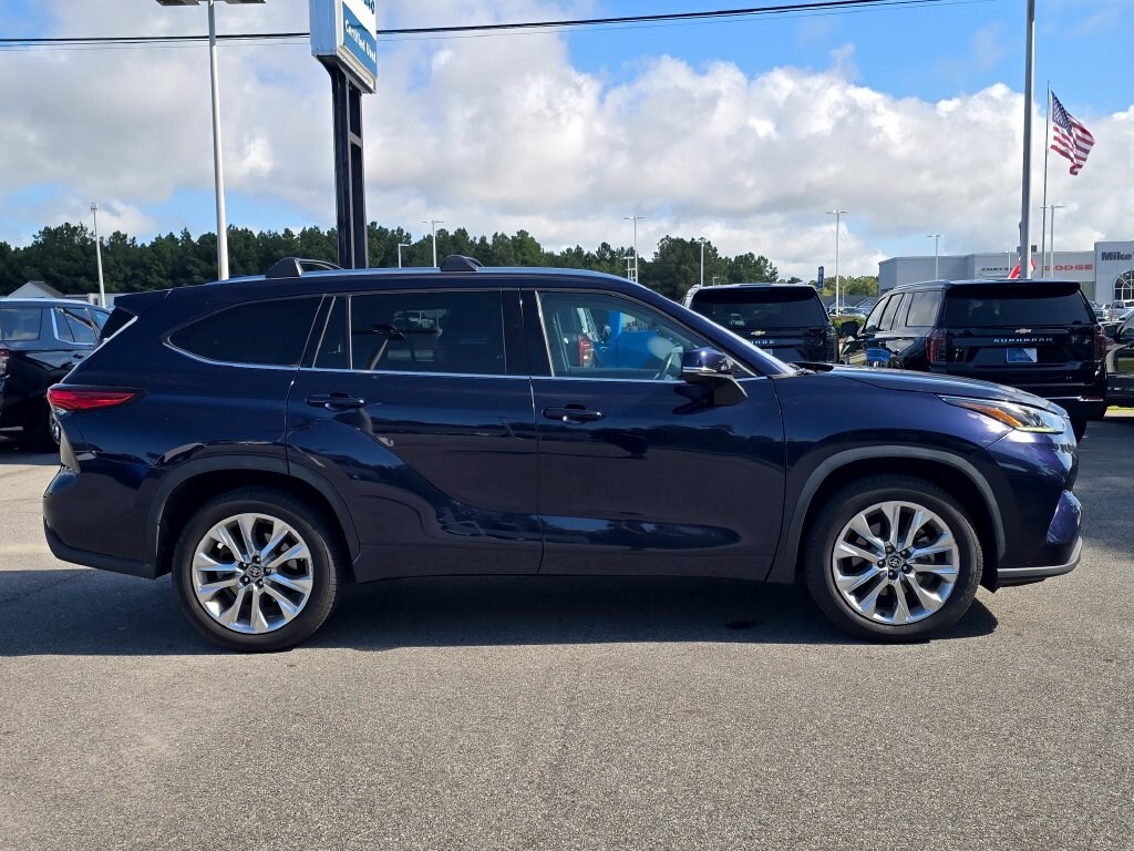 Used 2022 Toyota Highlander Limited SUV