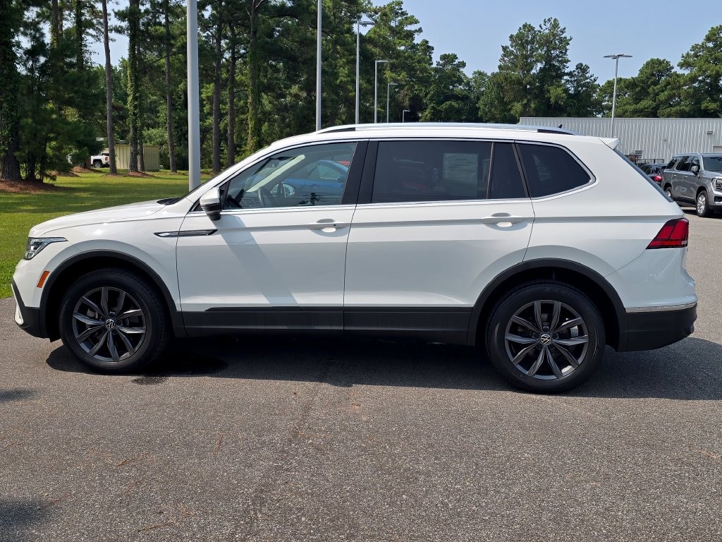 Used 2022 Volkswagen Tiguan 2.0T SE SUV