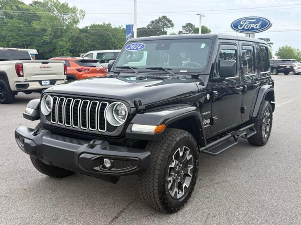 Used 2024 Jeep Wrangler Sahara SUV