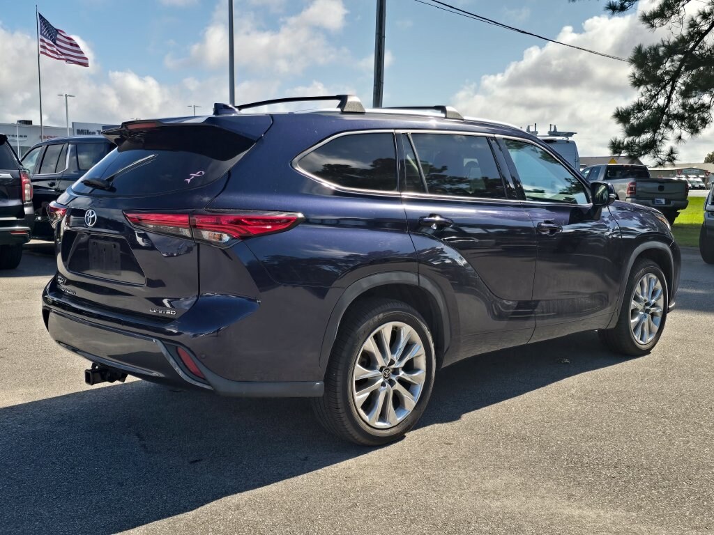 Used 2022 Toyota Highlander Limited SUV