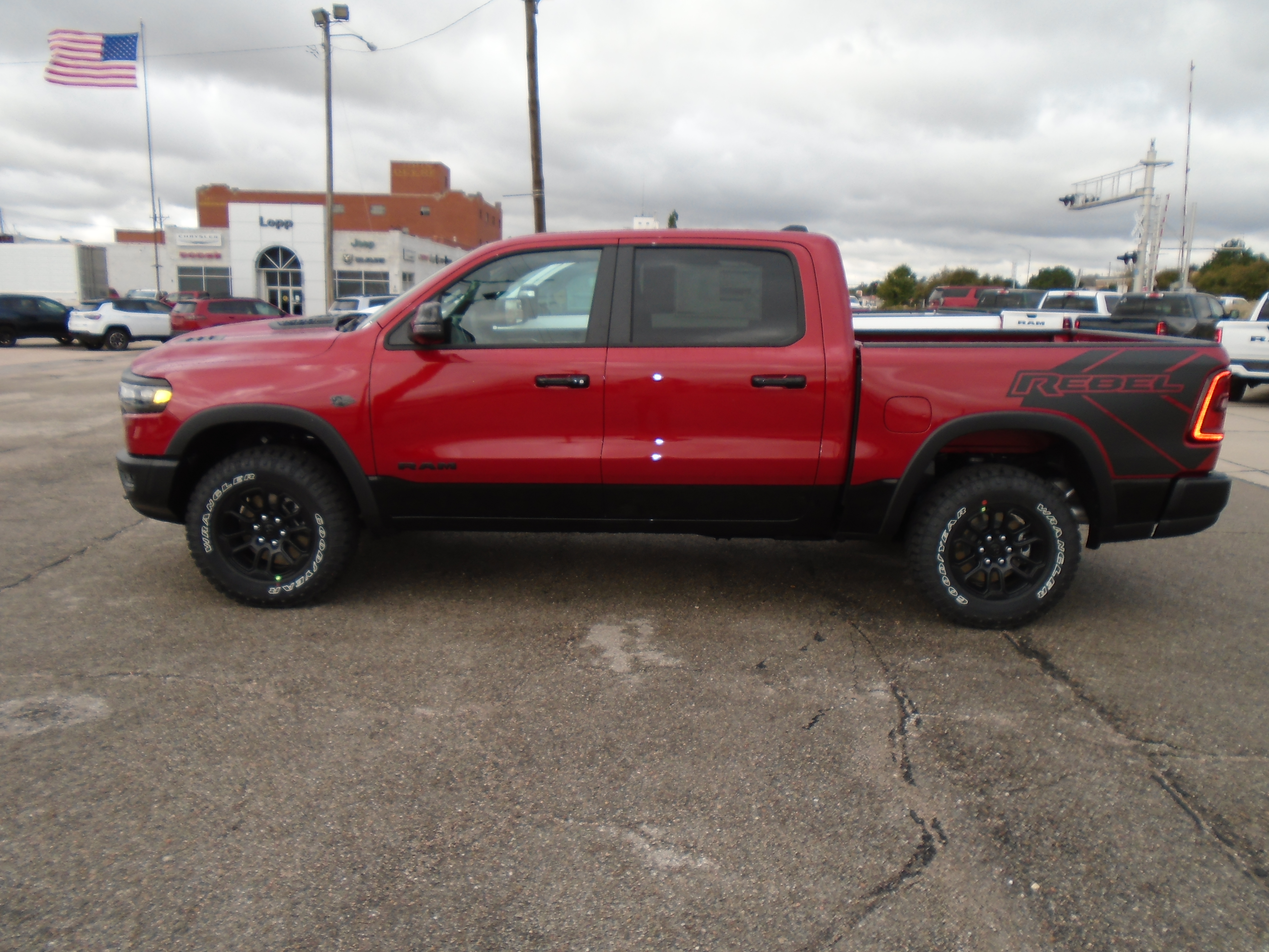 2027 Ram 1500 REBEL CREW CAB 4X4 5'7 BOX Pickup