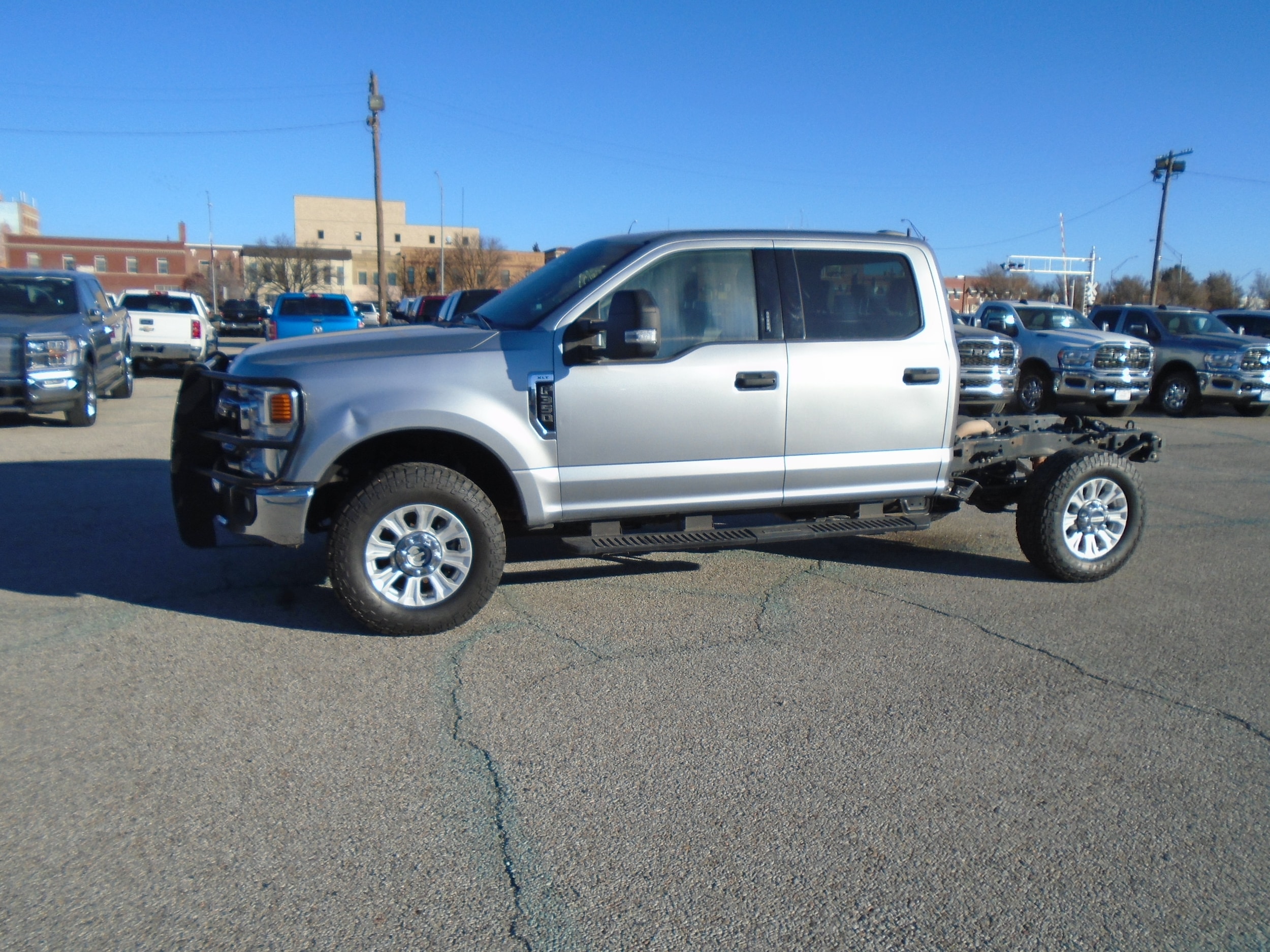 2020 Ford F-350 Super Duty XLT's photo