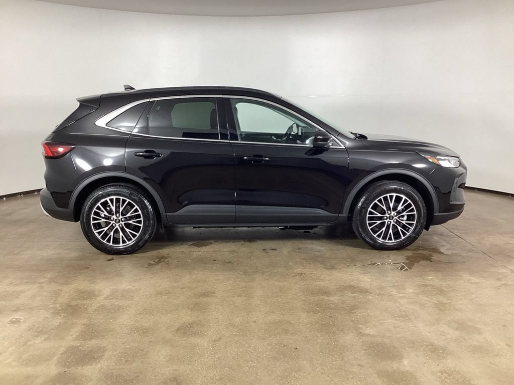 Used 2025 Ford Escape PHEV SUV