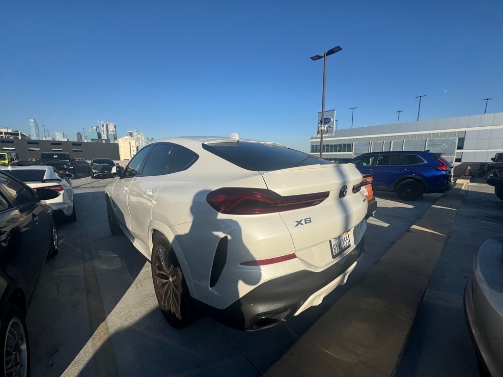 Used 2022 BMW X6 xDrive40i SUV