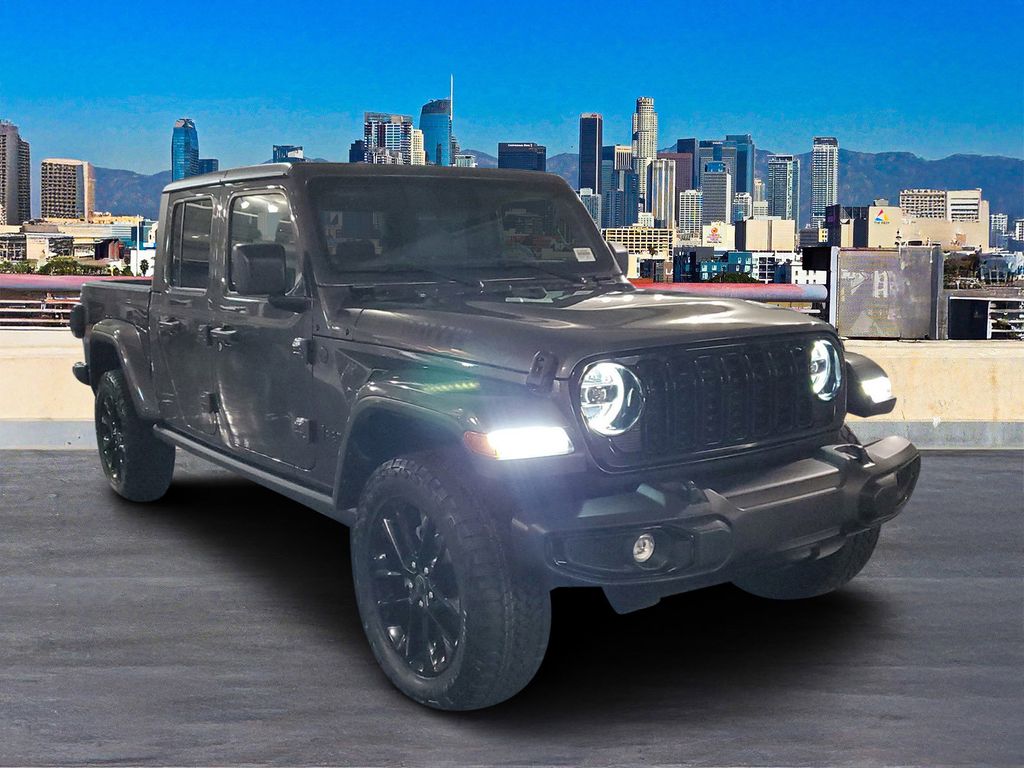 2024 Jeep Gladiator Willys photo 3