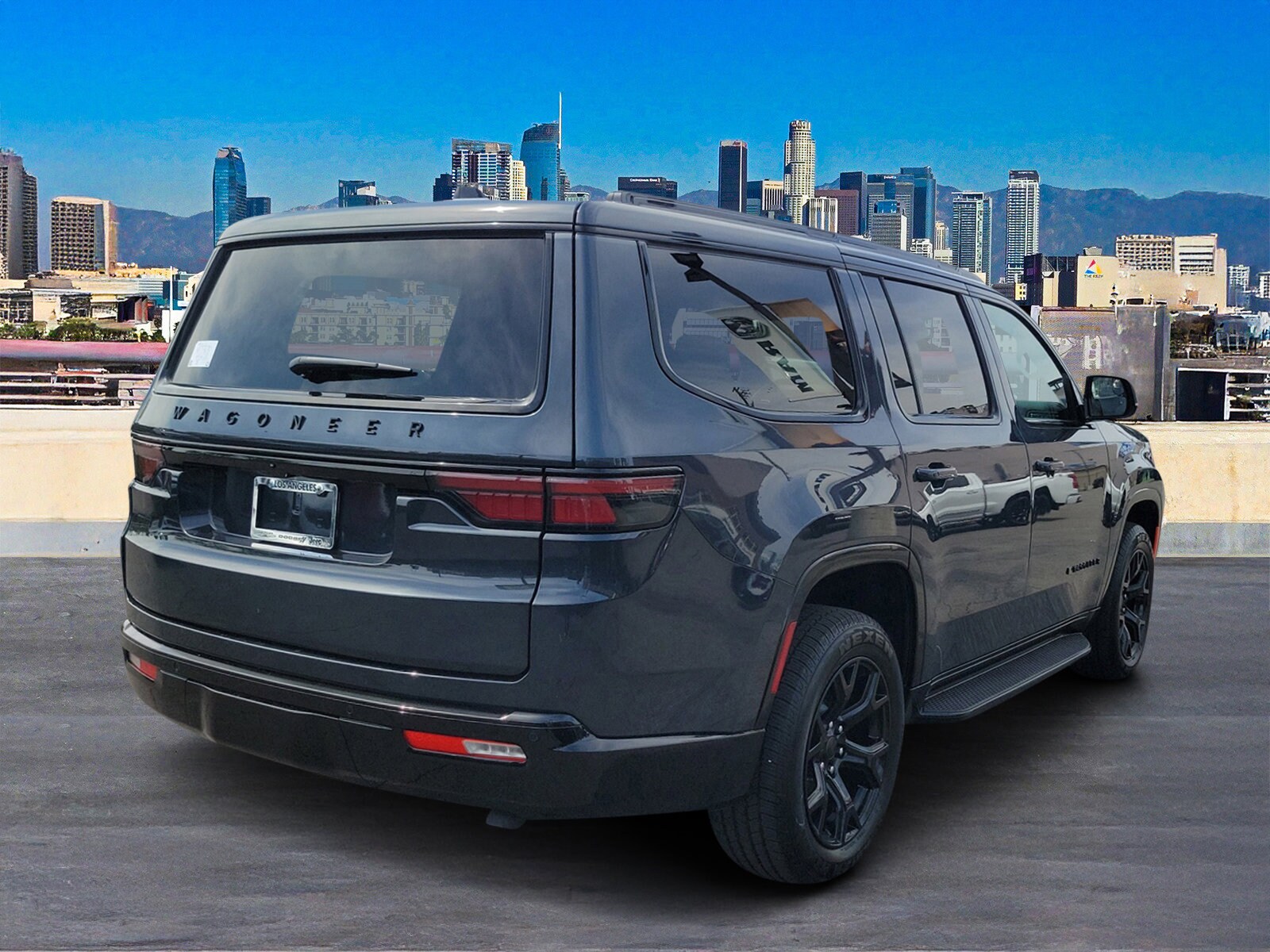 2025 Jeep Wagoneer Carbide photo 3