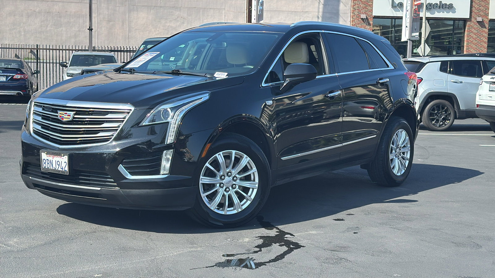 Used 2018 Cadillac XT5 Base with VIN 1GYKNARS8JZ138834 for sale in Los Angeles, CA