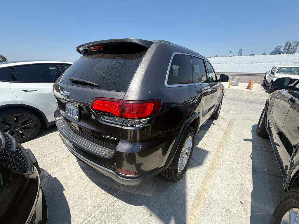 2021 Jeep Grand Cherokee Laredo E photo 2