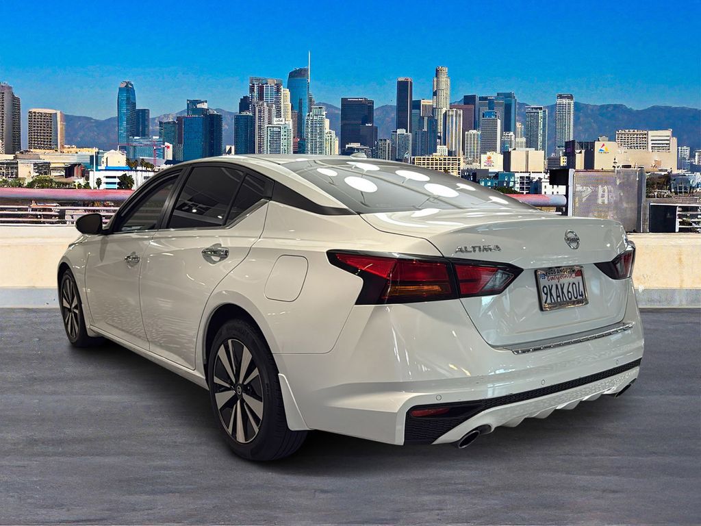 2022 Nissan Altima 2.5 SV photo 3