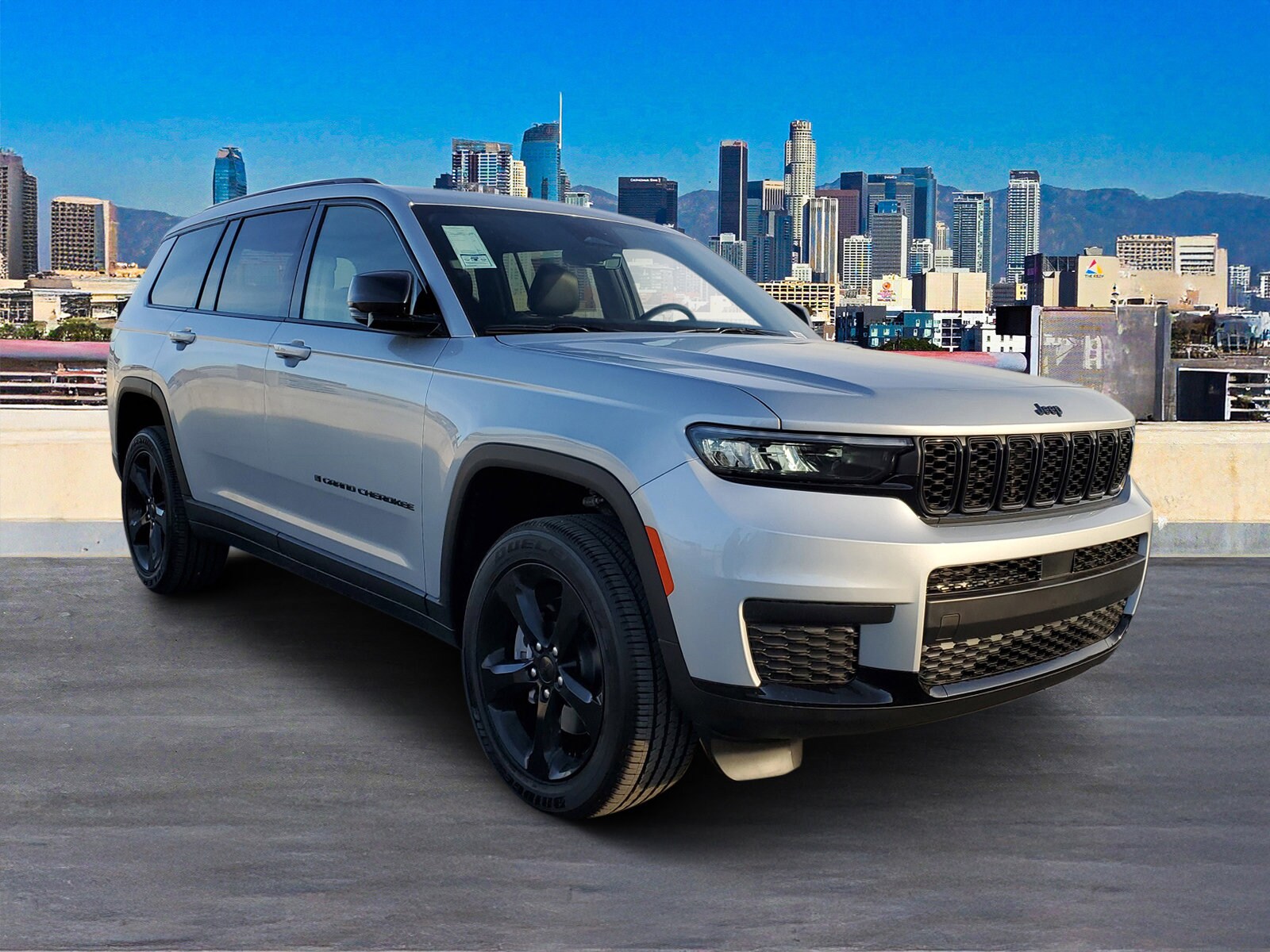 2025 Jeep Grand Cherokee Altitude X photo 4