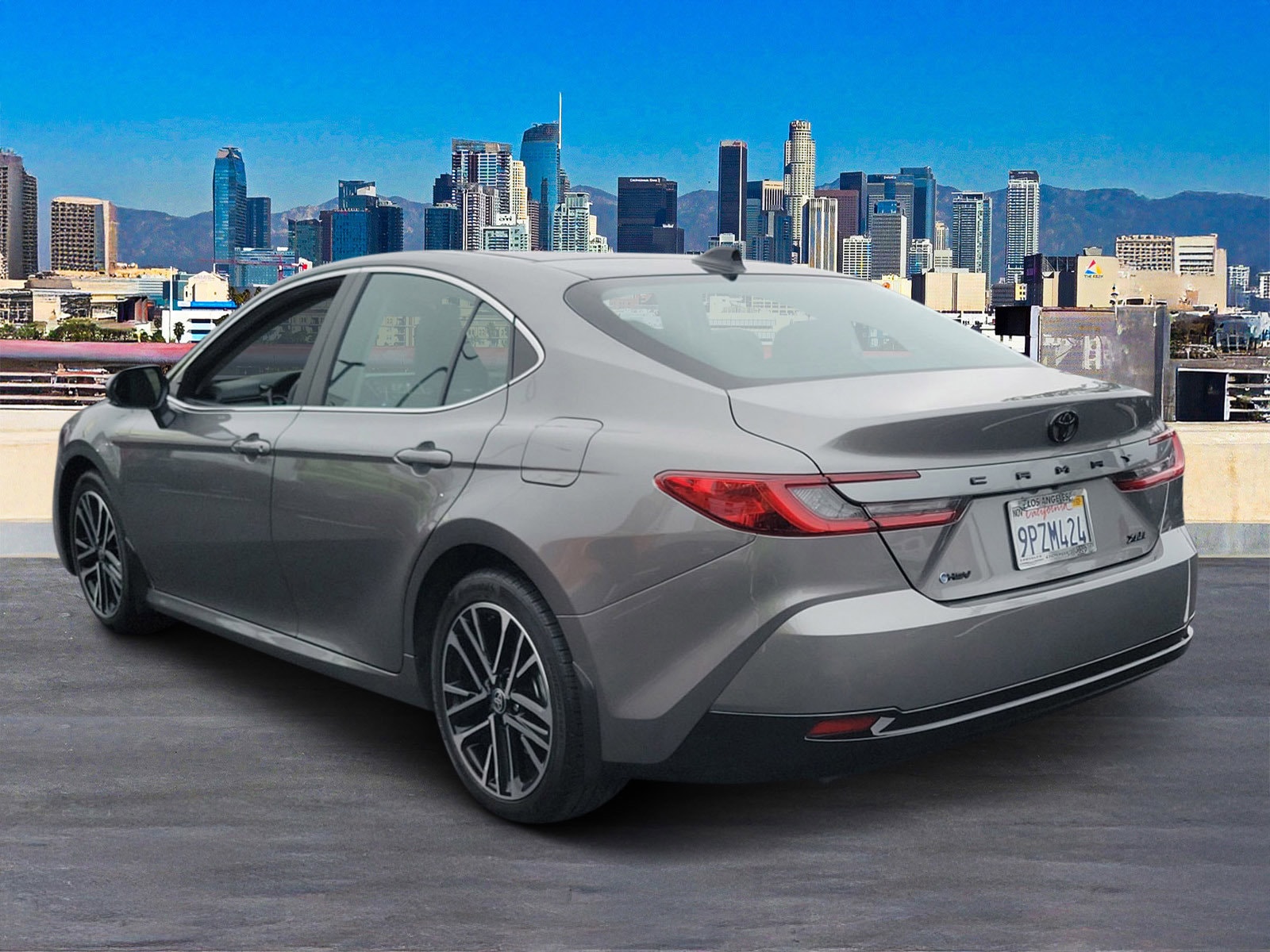 Used 2025 Toyota Camry XLE with VIN 4T1DAACK0SU553241 for sale in Los Angeles, CA