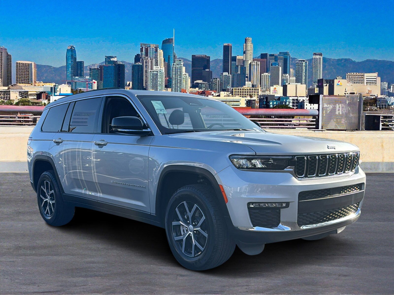 2025 Jeep Grand Cherokee L photo 2