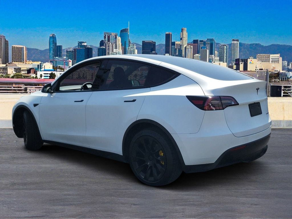 Used 2021 Tesla Model Y Long Range with VIN 5YJYGDEE5MF294867 for sale in Kansas City