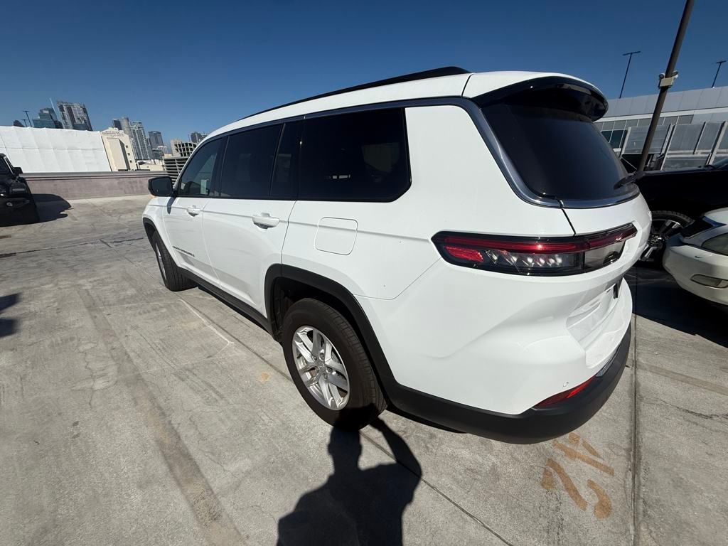 2025 Jeep Grand Cherokee Laredo X photo 3
