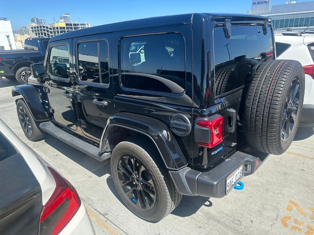2022 Jeep Wrangler Unlimited Sahara 4xe photo 2