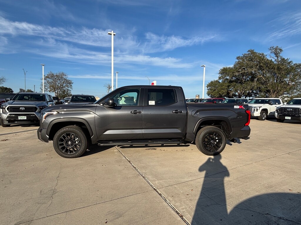 New 2026 Toyota Tundra SR5 SR5 CREWMAX 5.5