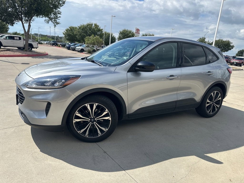 Used 2021 Ford Escape SE with VIN 1FMCU0G64MUA18779 for sale in Bastrop, TX