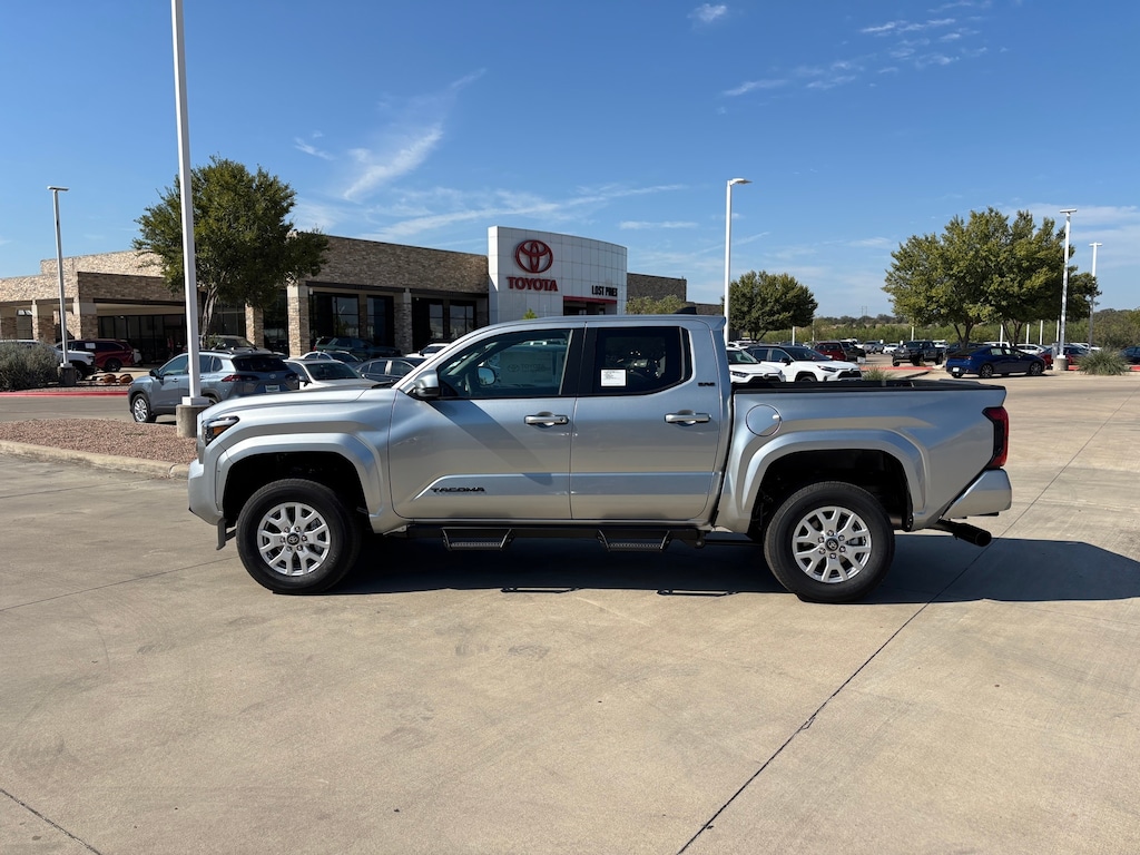 New 2025 Toyota Tacoma SR5 4X4 DOUBLE CAB