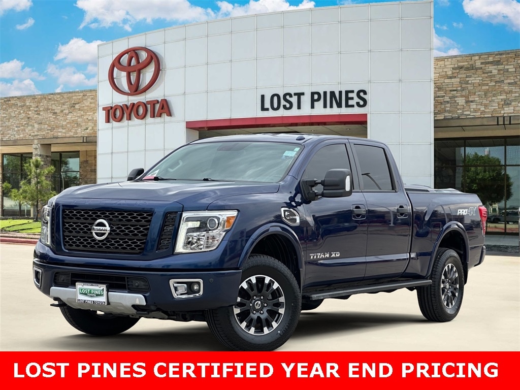 2019 Nissan Titan XD Pro-4X's photo