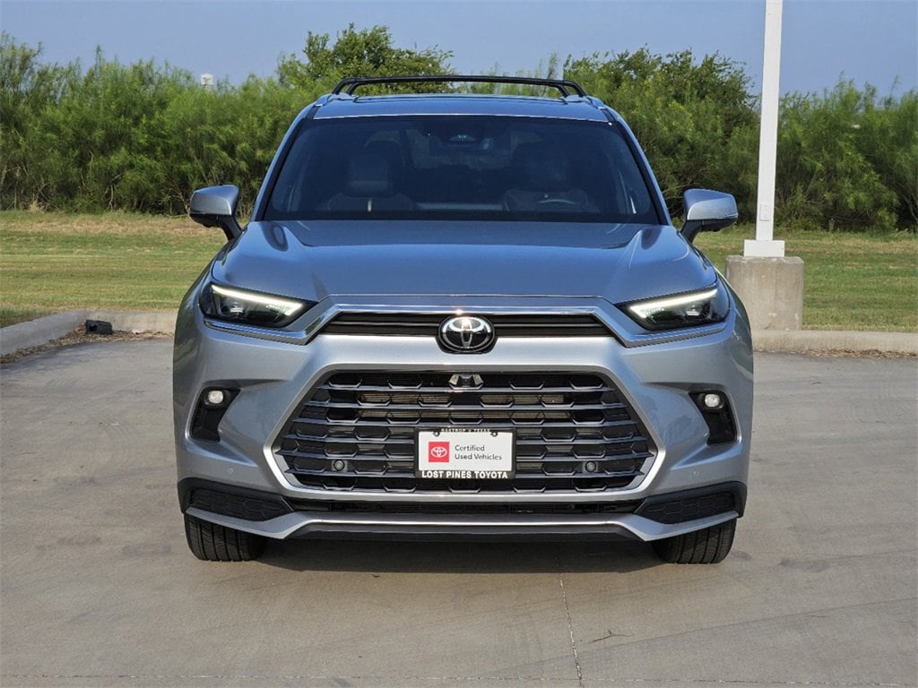 Used 2024 Toyota Grand Highlander Platinum with VIN 5TDADAB51RS008173 for sale in Bastrop, TX