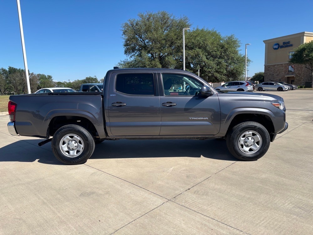 2023 Toyota Tacoma SR5 photo 4