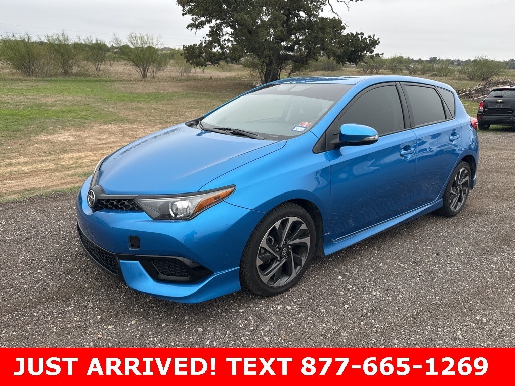 2016 Scion iM Base's photo