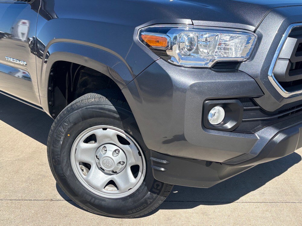 2023 Toyota Tacoma SR5 photo 2