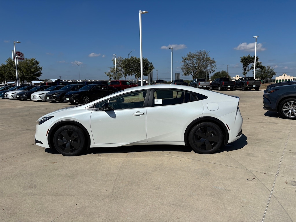 New 2026 Toyota Prius Plug-in Hybrid SE PLUG-IN HYBRID