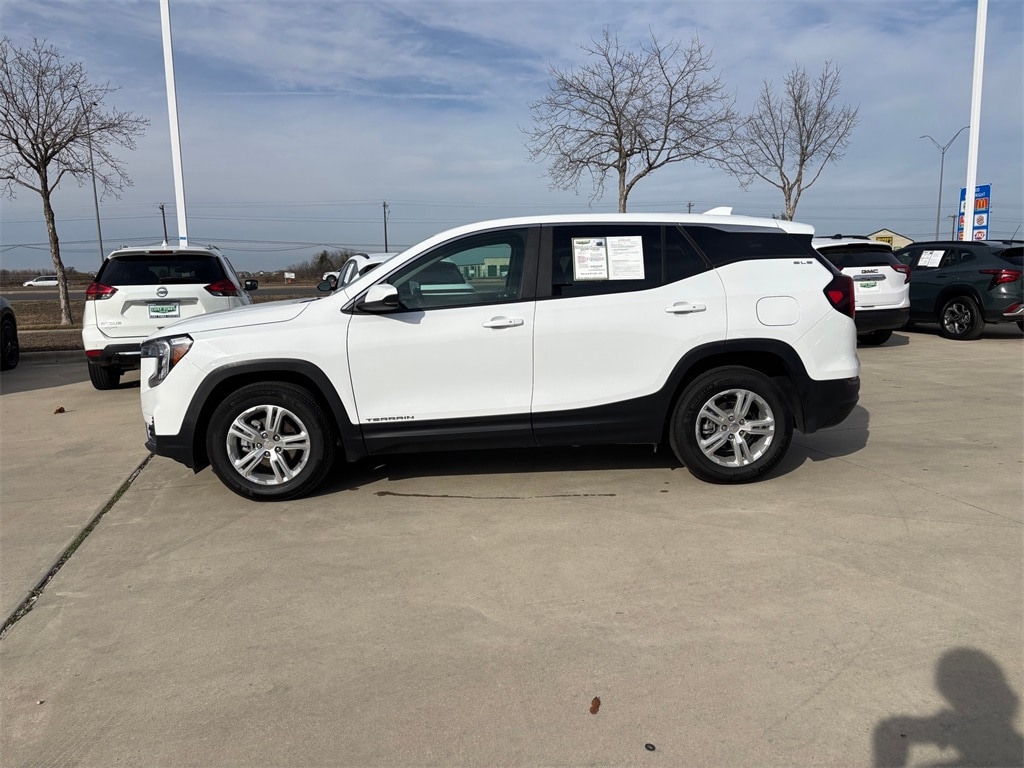 Used 2023 GMC Terrain SLE with VIN 3GKALMEG2PL174260 for sale in Bastrop, TX