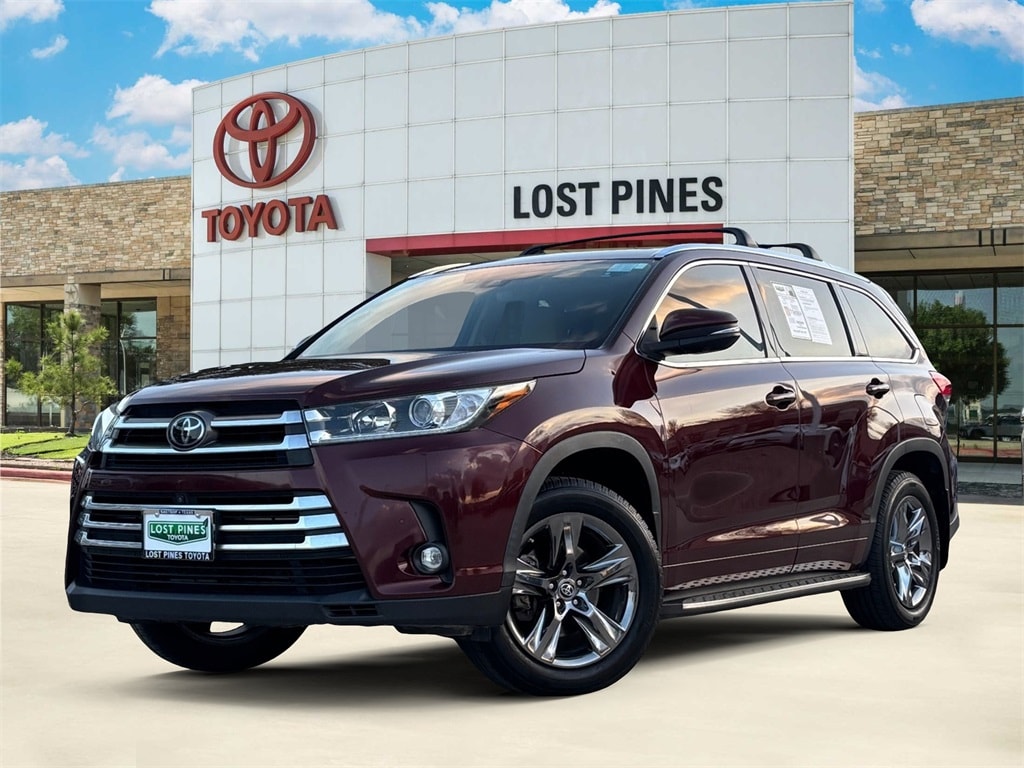 2019 Toyota Highlander Limited Platinum's photo