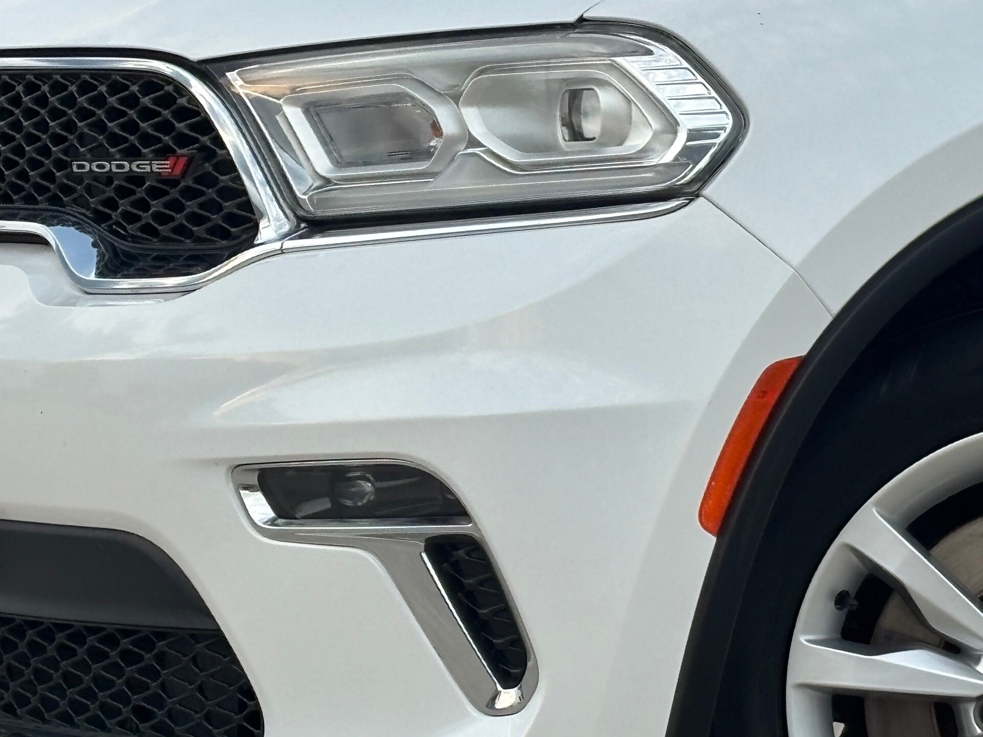 2021 Dodge Durango SXT Plus photo 3