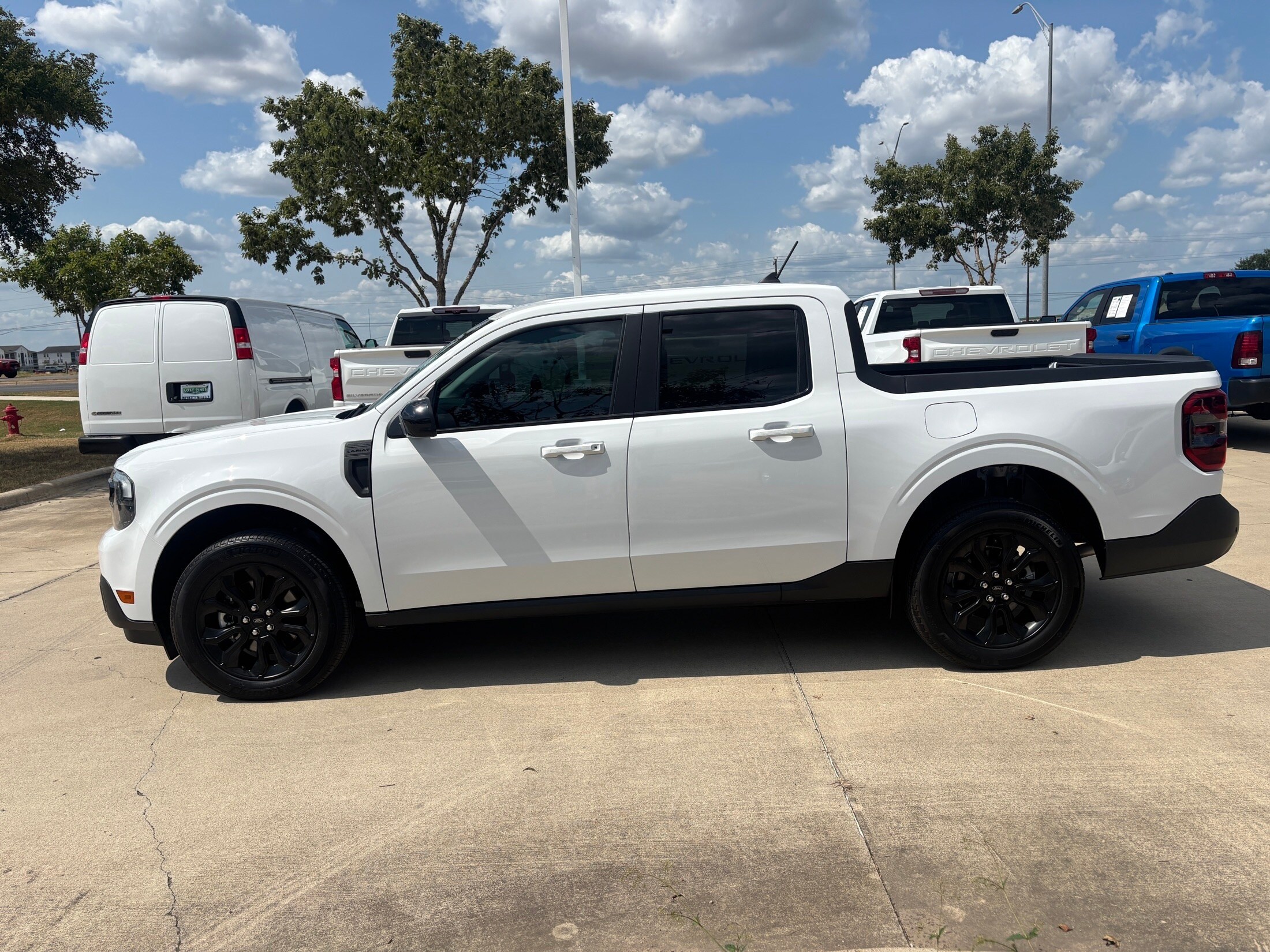 2024 Ford Maverick Lariat photo 3