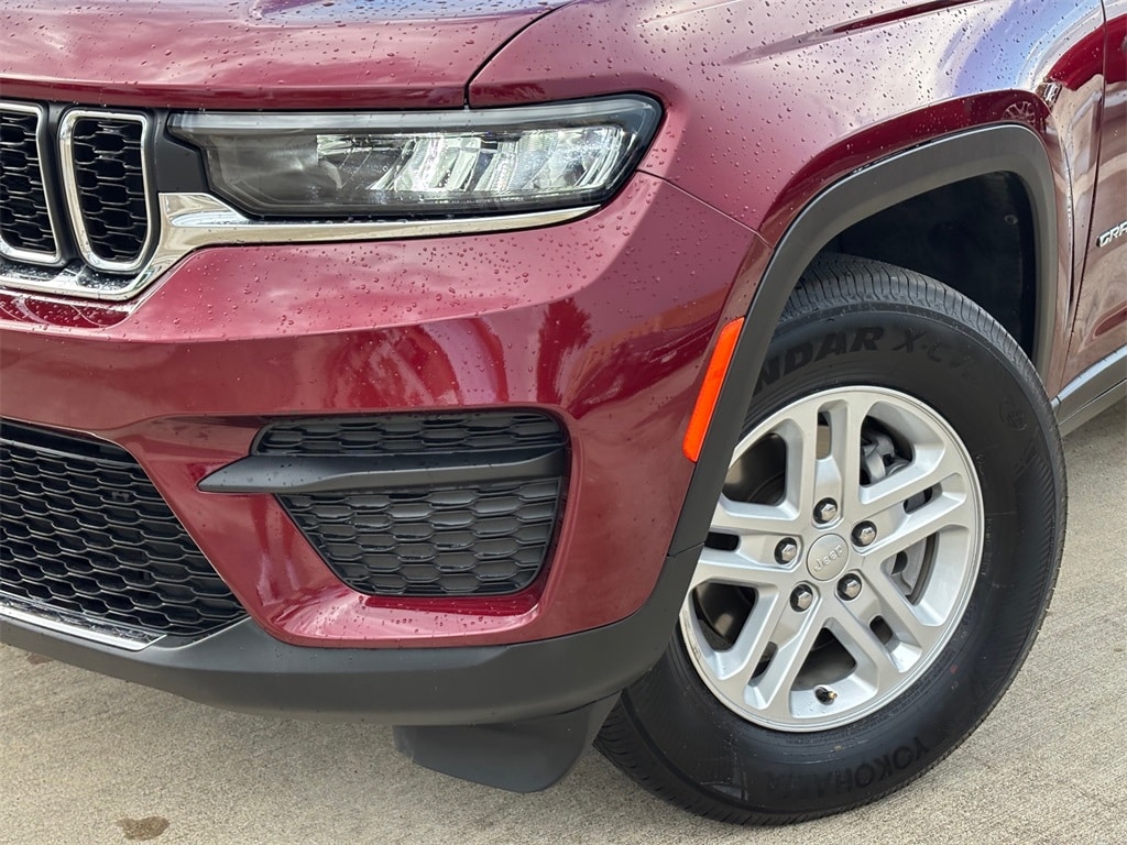 Used 2023 Jeep Grand Cherokee Laredo SUV