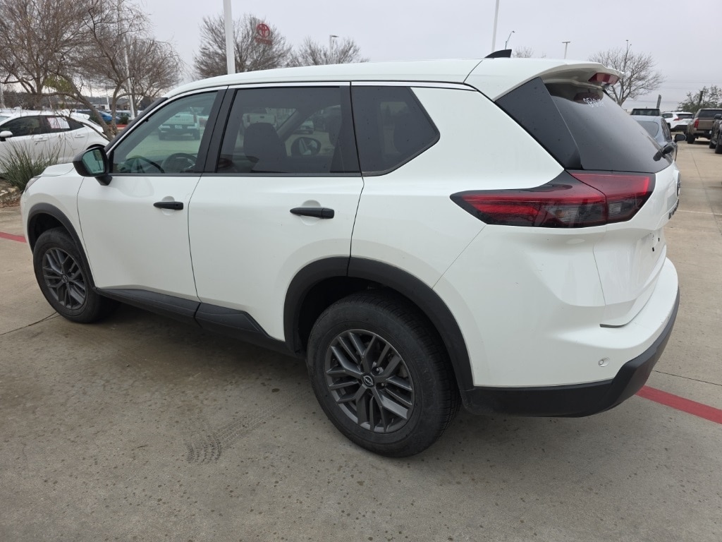 Used 2024 Nissan Rogue S SUV