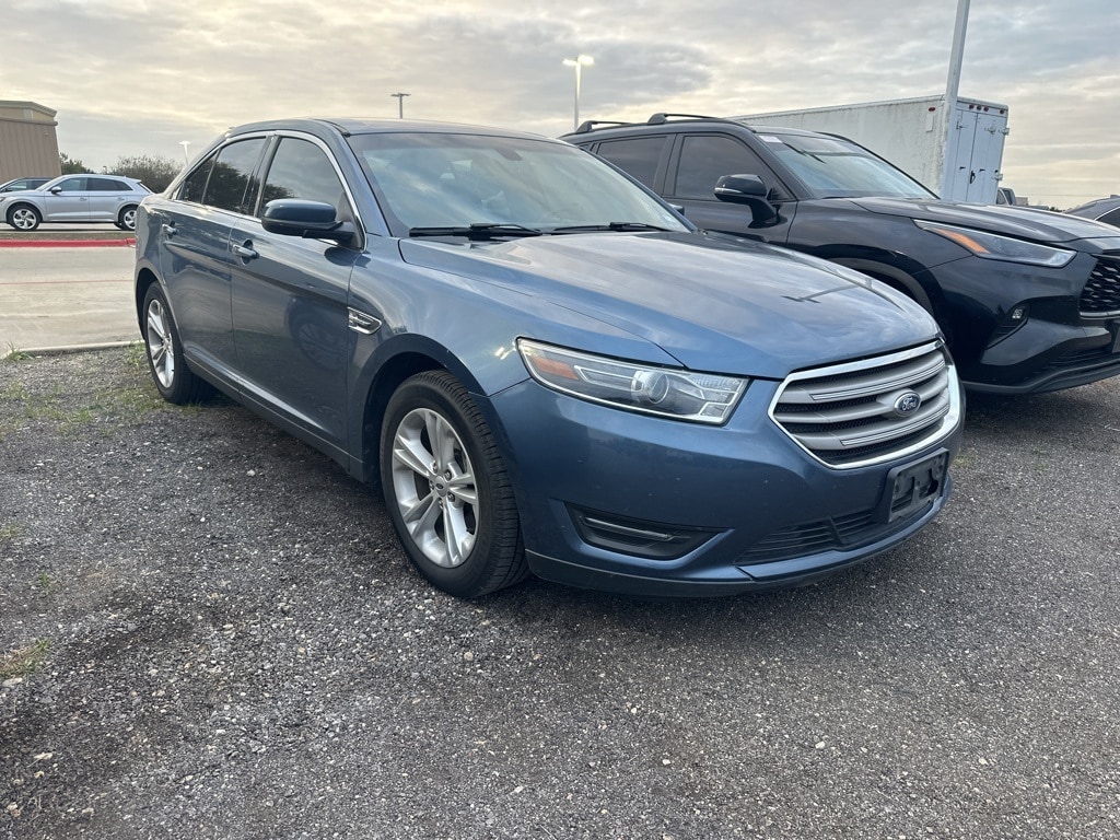 2018 Ford Taurus SEL
